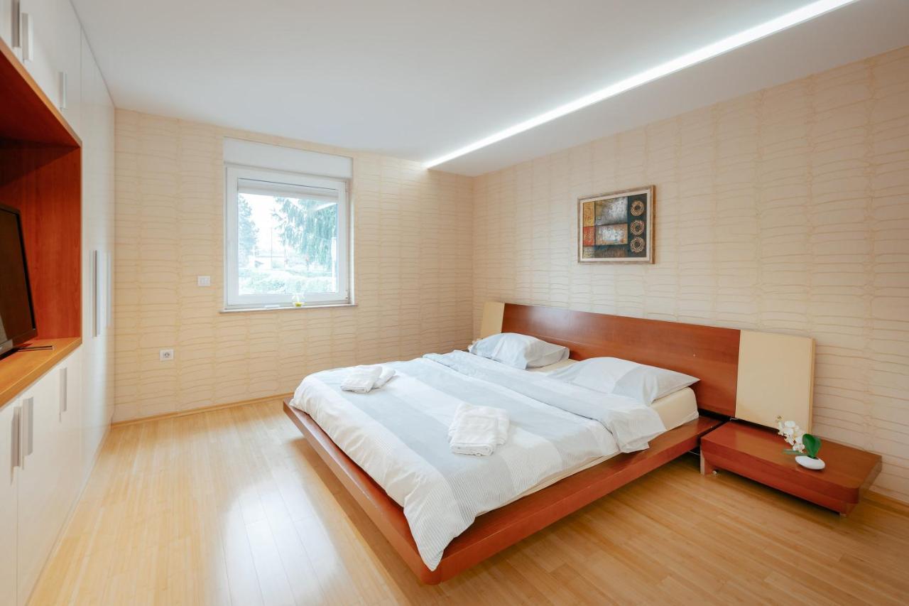 Apartments In Villa Olimp Ljubljana Luaran gambar